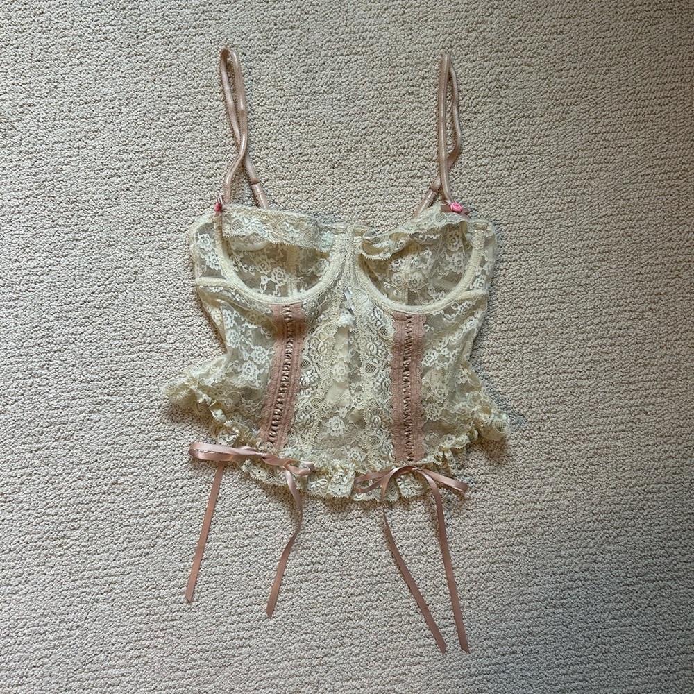 urban outfitters europe white and tan corset with pink flower bows